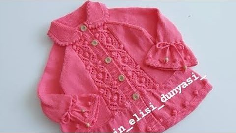 Cárdigan con estampado de mariposas de niña